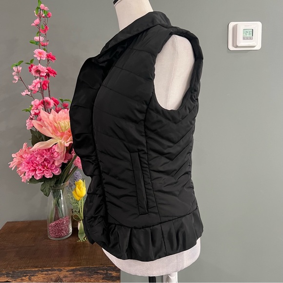 White House | Black Market Vest - Picture 7 of 13